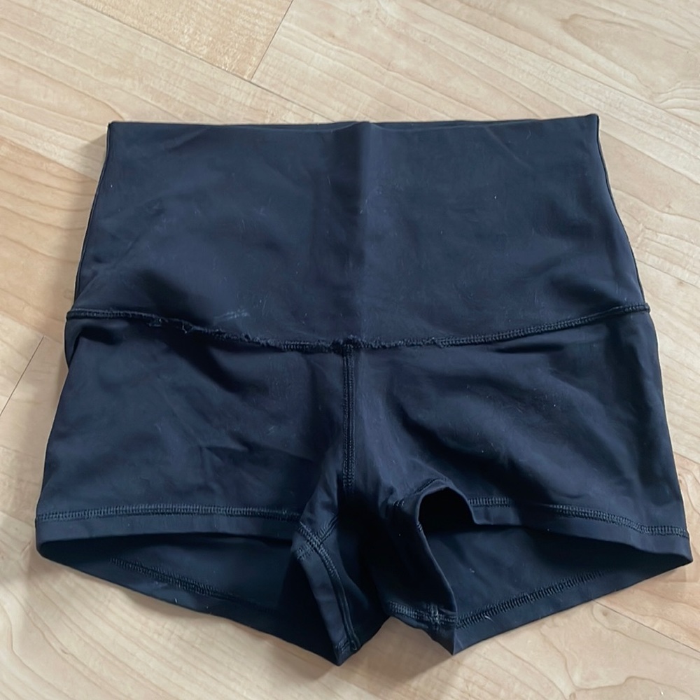 Lululemon Size 6 shorts